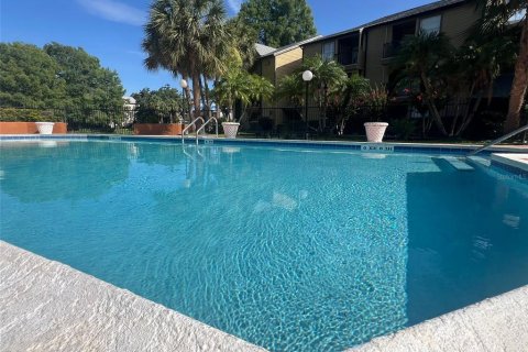Condo in Orlando, Florida, 1 bedroom № 2100181 - photo 11