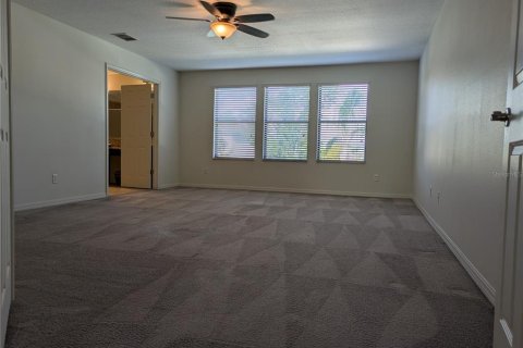 House in Lutz, Florida 5 bedrooms, 328.04 sq.m. № 1659352 - photo 15