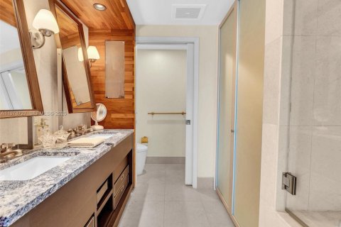 Купить кондоминиум в Майами-Бич, Флорида 1 комната, 76.18м2, № 2049062 - фото 1