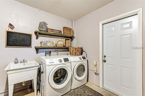 House in Bradenton, Florida 3 bedrooms, 152.92 sq.m. № 1876370 - photo 30