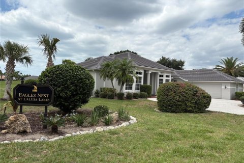 Villa ou maison à vendre à Nokomis, Floride: 3 chambres, 272.95 m2 № 2140750 - photo 2