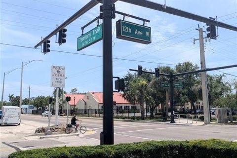 Propiedad comercial en venta en Bradenton, Florida, 122.26 m2 № 1835513 - foto 8