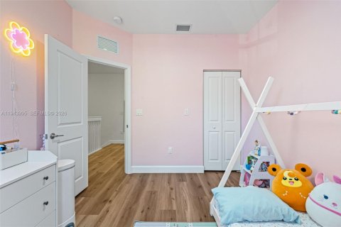 Adosado en venta en Homestead, Florida, 3 dormitorios, 149.76 m2 № 2088786 - foto 19