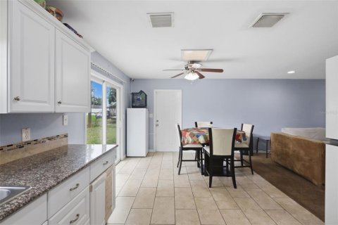 House in Groveland, Florida 3 bedrooms, 101.08 sq.m. № 2156758 - photo 18