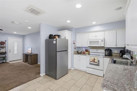 House in Groveland, Florida 3 bedrooms, 101.08 sq.m. № 2156758 - photo 16