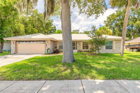 Casa en venta en Daytona Beach, Florida, 3 dormitorios, 167.78 m2 № 2210077 - foto 2