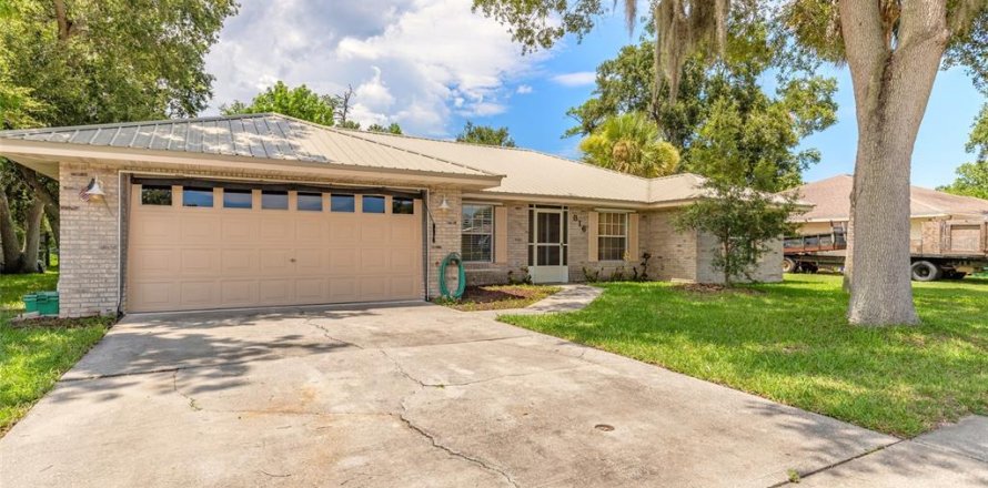 Casa en Daytona Beach, Florida 3 dormitorios, 167.78 m2 № 2210077