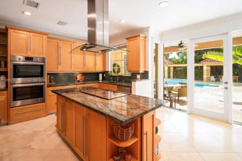 Casa en venta en Pinecrest, Florida, 6 dormitorios, 436.18 m2 № 2021993 - foto 17