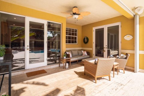 Casa en venta en Pinecrest, Florida, 6 dormitorios, 436.18 m2 № 2021993 - foto 7