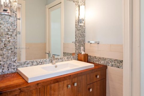 Casa en venta en Pinecrest, Florida, 6 dormitorios, 436.18 m2 № 2021993 - foto 26