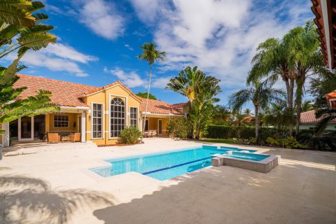 Casa en venta en Pinecrest, Florida, 6 dormitorios, 436.18 m2 № 2021993 - foto 4