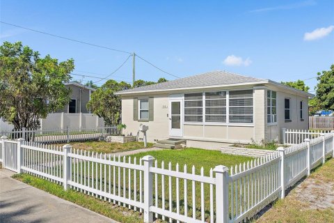 Villa ou maison à vendre à Saint Petersburg, Floride: 3 chambres, 138.42 m2 № 2406638 - photo 3