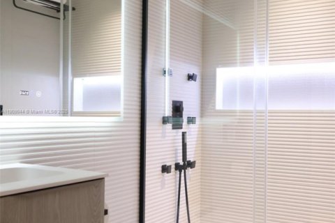 Casa en alquiler en Pompano Beach, Florida, 4 dormitorios, 218.32 m2 № 1966055 - foto 28