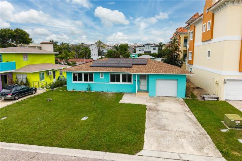 Villa ou maison à vendre à Redington Shores, Floride: 3 chambres, 102.75 m2 № 2277203 - photo 4