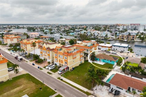 Villa ou maison à vendre à Redington Shores, Floride: 3 chambres, 102.75 m2 № 2277203 - photo 30