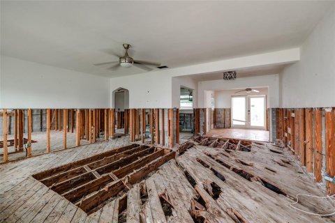 Villa ou maison à vendre à Redington Shores, Floride: 3 chambres, 102.75 m2 № 2277203 - photo 11