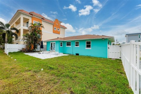 Villa ou maison à vendre à Redington Shores, Floride: 3 chambres, 102.75 m2 № 2277203 - photo 21