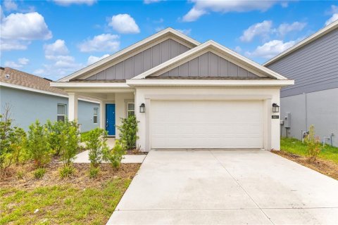 House in Winter Haven, Florida 3 bedrooms, 133.04 sq.m. № 2215131