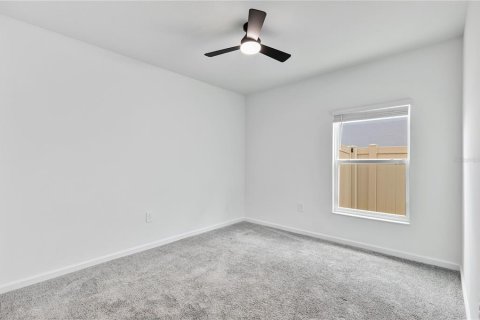 House in Winter Haven, Florida 3 bedrooms, 133.04 sq.m. № 2215131 - photo 9