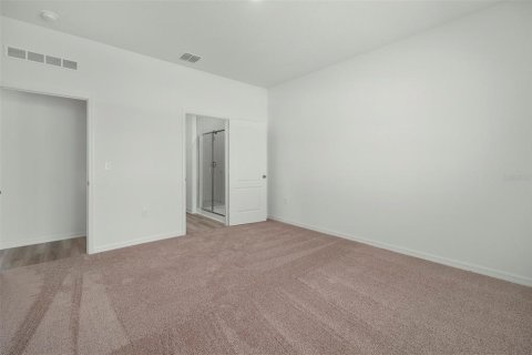 House in Astatula, Florida 4 bedrooms, 191.29 sq.m. № 1617878 - photo 13