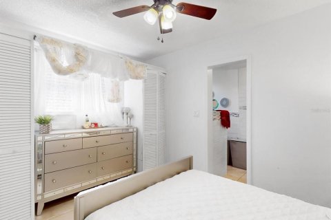 Villa ou maison à vendre à Kissimmee, Floride: 2 chambres, 95.88 m2 № 1721564 - photo 5