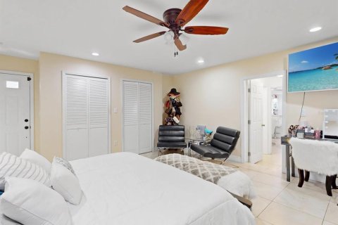 Villa ou maison à vendre à Kissimmee, Floride: 2 chambres, 95.88 m2 № 1721564 - photo 18