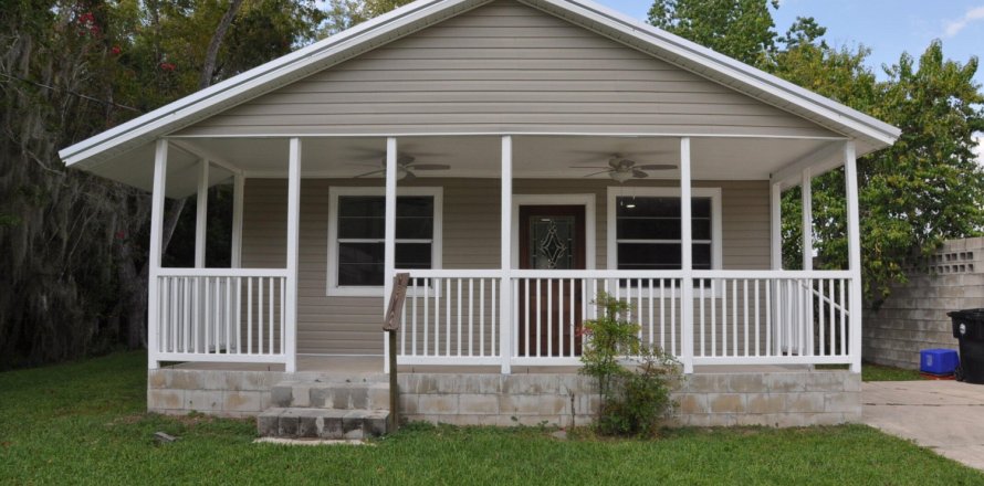 House in Starke, Florida 3 bedrooms, 124.86 sq.m. № 772855