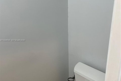 Villa ou maison à louer à Pembroke Pines, Floride: 4 chambres, 217.3 m2 № 1997580 - photo 26