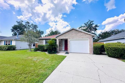Casa en venta en Gainesville, Florida, 3 dormitorios, 126.81 m2 № 1904504 - foto 2