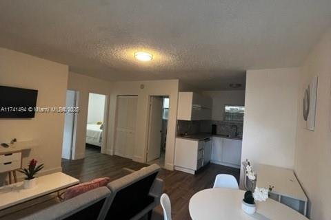 Commercial property in Miami Beach, Florida 309.27 sq.m. № 1709798 - photo 29