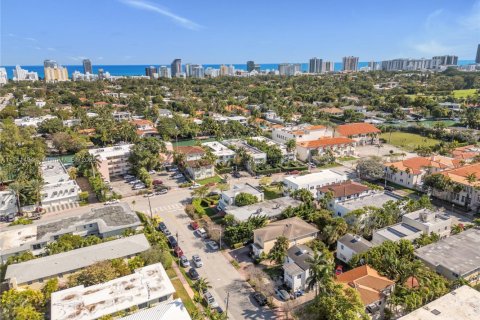 Commercial property in Miami Beach, Florida 309.27 sq.m. № 1709798 - photo 8