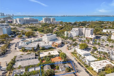 Commercial property in Miami Beach, Florida 309.27 sq.m. № 1709798 - photo 15