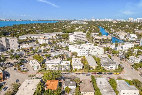 Commercial property in Miami Beach, Florida 309.27 sq.m. № 1709798 - photo 12