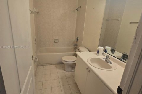 Copropriété à louer à Homestead, Floride: 2 chambres, 86.4 m2 № 1929137 - photo 4