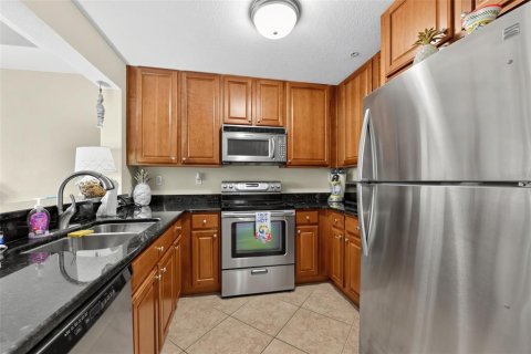 Touwnhouse à vendre à Ruskin, Floride: 3 chambres, 131.64 m2 № 2387576 - photo 5