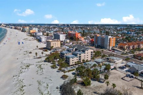 Land in Madeira Beach, Florida № 1721271 - photo 10