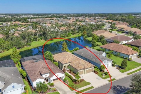 Casa en venta en Bradenton, Florida, 3 dormitorios, 209.96 m2 № 1907502 - foto 2