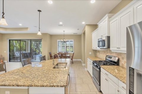 Casa en venta en Bradenton, Florida, 3 dormitorios, 209.96 m2 № 1907502 - foto 19