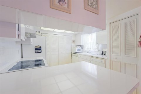 Condo in Tarpon Springs, Florida, 1 bedroom  № 1916949 - photo 7