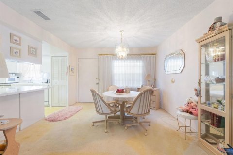 Condo in Tarpon Springs, Florida, 1 bedroom  № 1916949 - photo 5