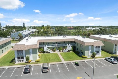 Condo in Tarpon Springs, Florida, 1 bedroom  № 1916949 - photo 30