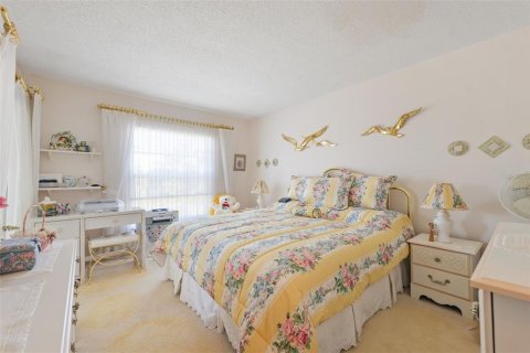 Condo in Tarpon Springs, Florida, 1 bedroom  № 1916949 - photo 15