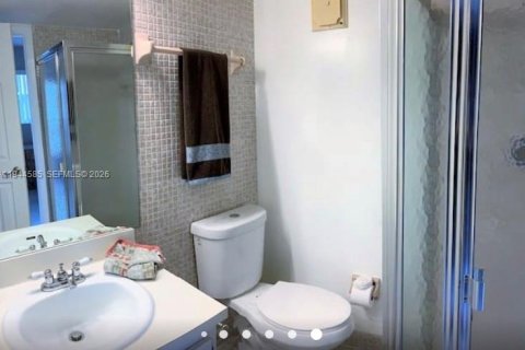 Copropriété à louer à Sunny Isles Beach, Floride: 2 chambres, 69.4 m2 № 2001097 - photo 22