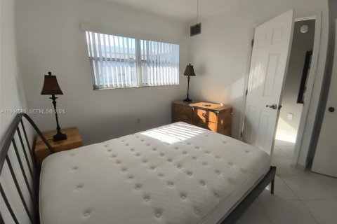 Condo à Sunny Isles Beach, Floride, 1 chambre  № 2001097