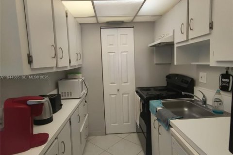 Copropriété à louer à Sunny Isles Beach, Floride: 1 chambre, 69.4 m2 № 2001097 - photo 5