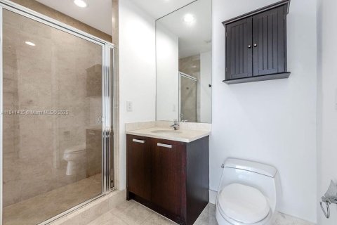 Condominio en venta en Sunny Isles Beach, Florida, 3 dormitorios, 199.09 m2 № 1939533 - foto 19