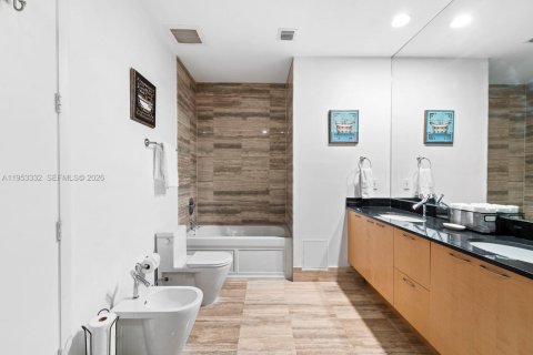 Купить кондоминиум в Санни-Айлс-Бич, Флорида 2 спальни, 133.31м2, № 2054619 - фото 5