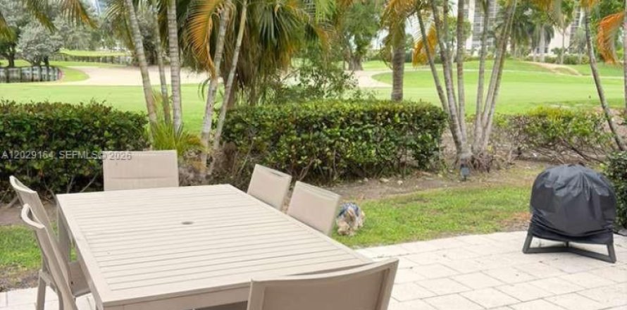 Condo in Aventura, Florida, 2 bedrooms  № 2085941