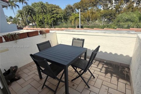 Condo in Aventura, Florida, 2 bedrooms  № 2085941 - photo 14