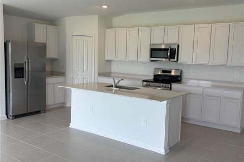 Casa en alquiler en Winter Haven, Florida, 4 dormitorios, 201.97 m2 № 1916744 - foto 5